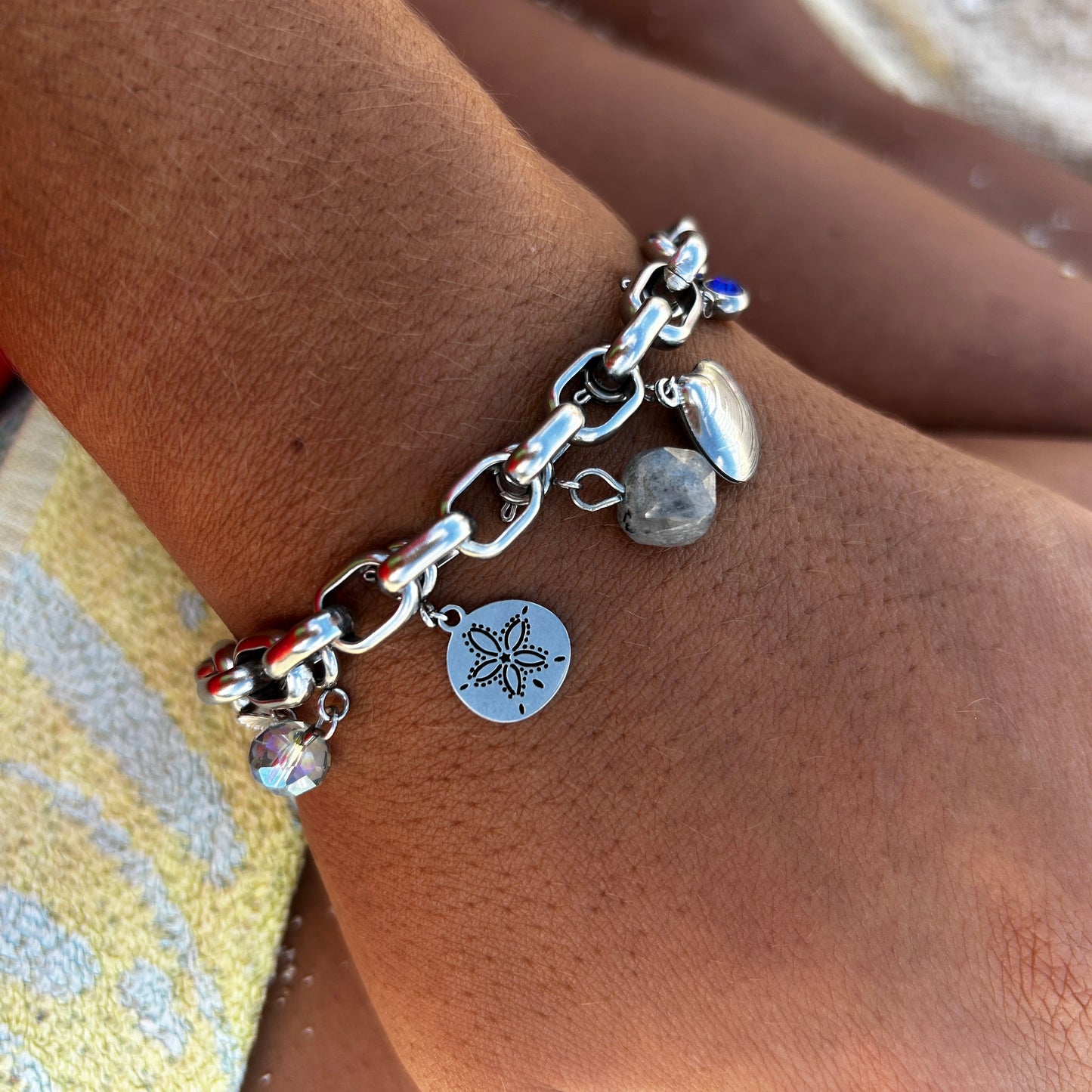 Bracelet