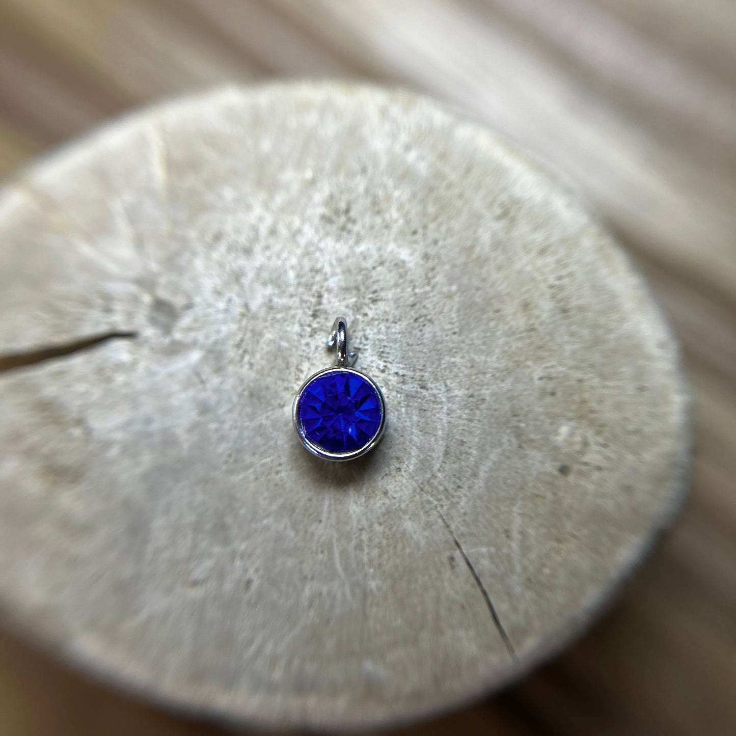 9 ◦ Rs150 ◦ Birthstone 6mm (Silver)