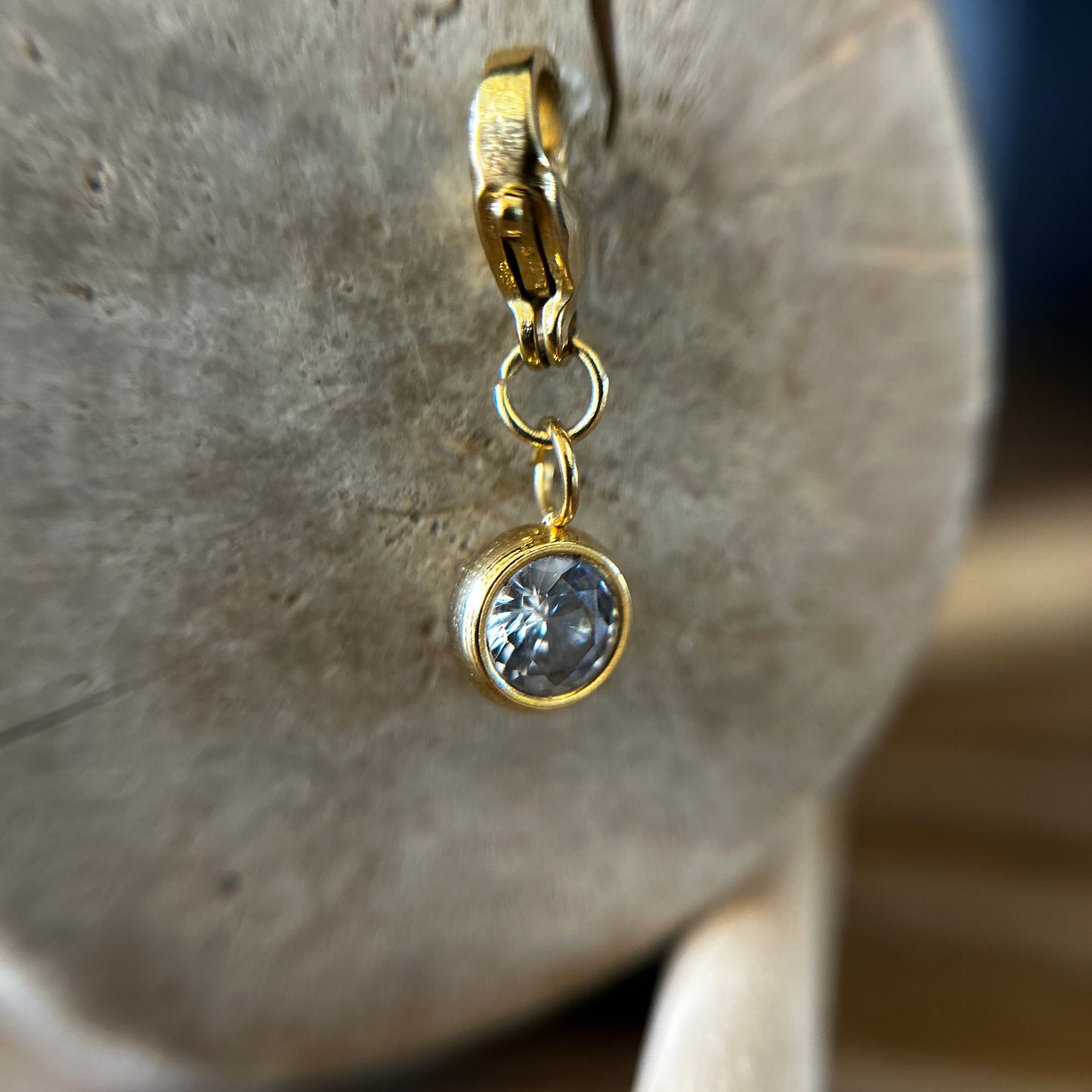 9 ◦ Rs150 ◦ Birthstone 6mm (Golden)