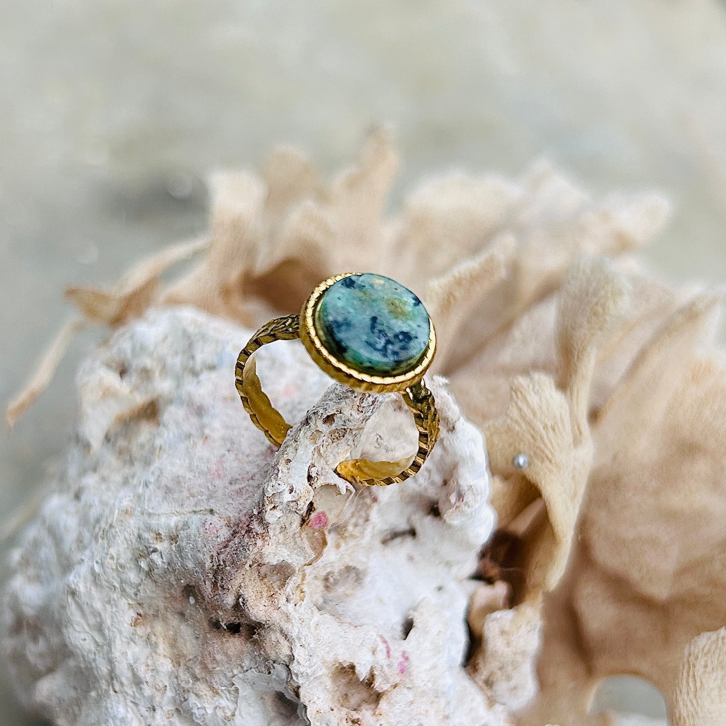 RING Luxury Chic