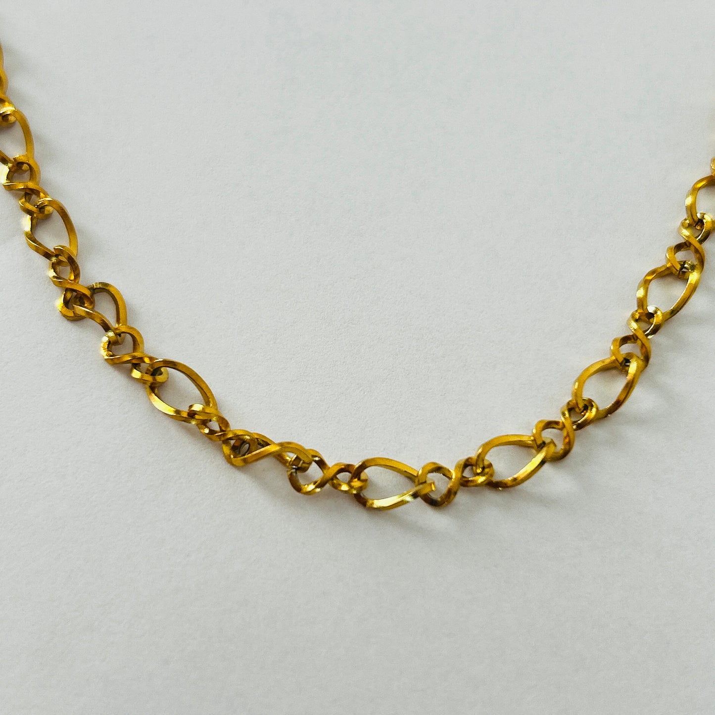 AMOUR Chain Necklace