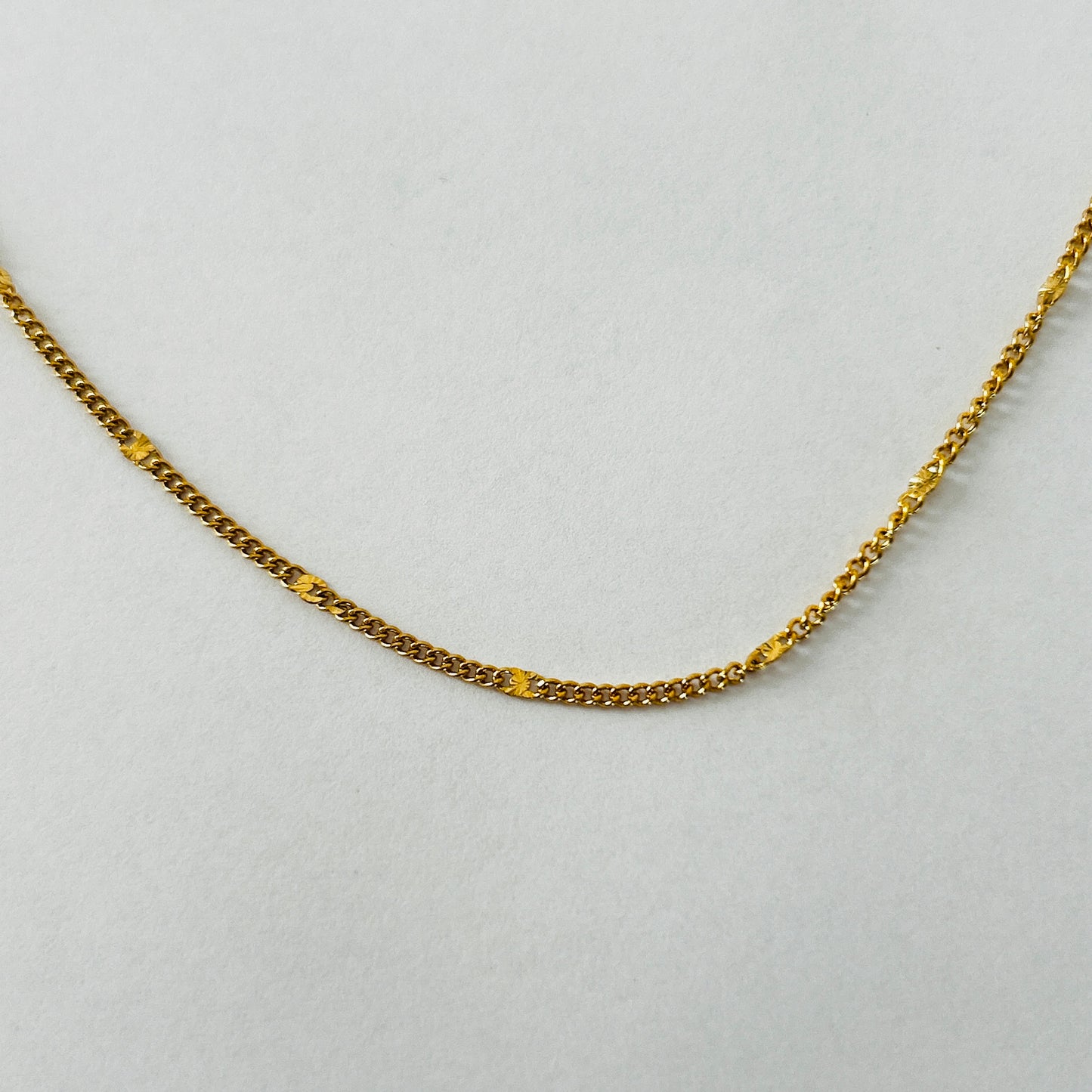Halo Chain Necklace