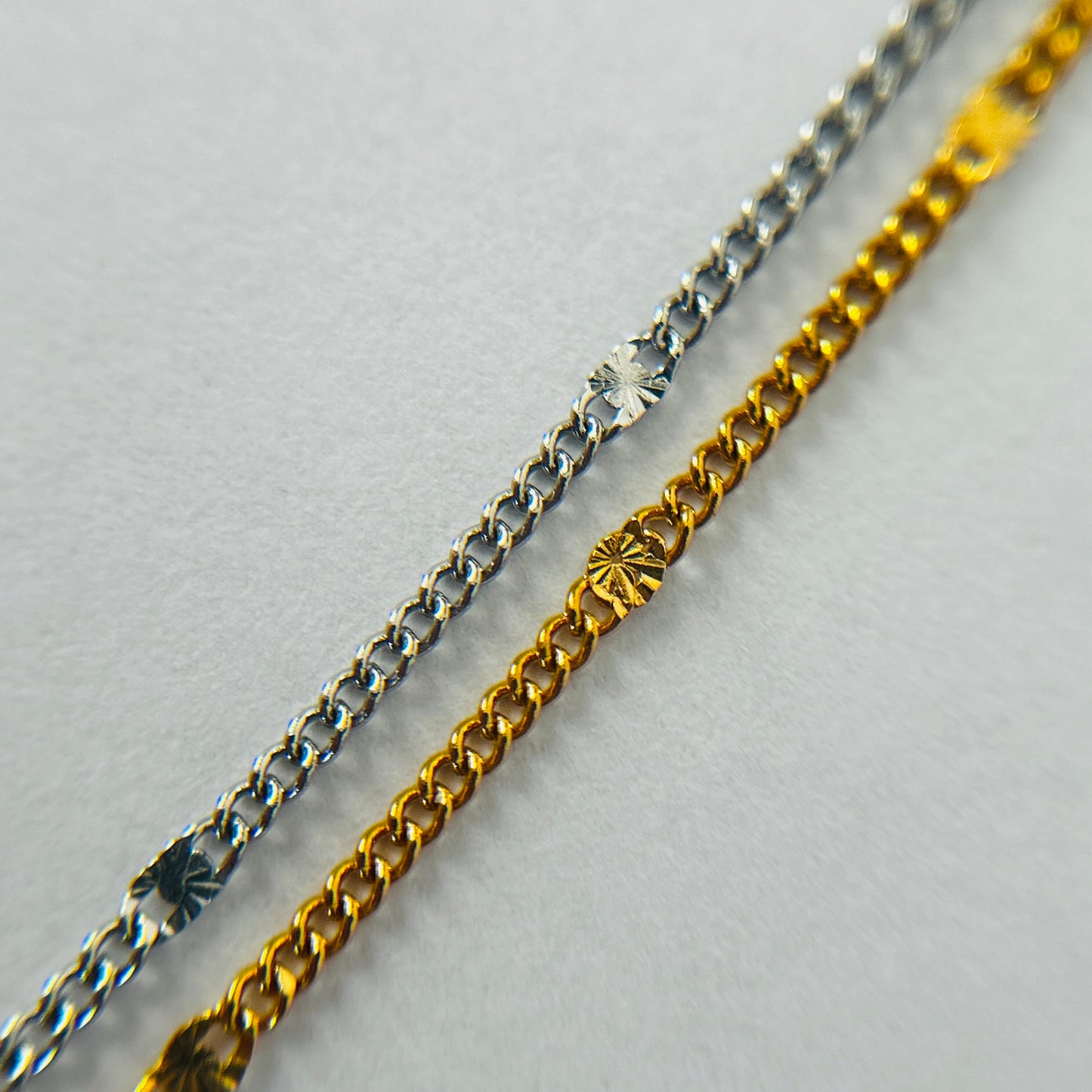 Halo Chain Necklace