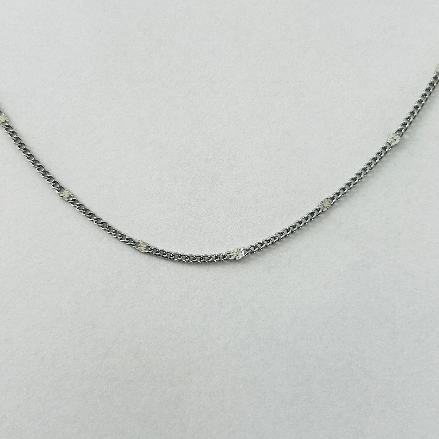 Halo Chain Necklace