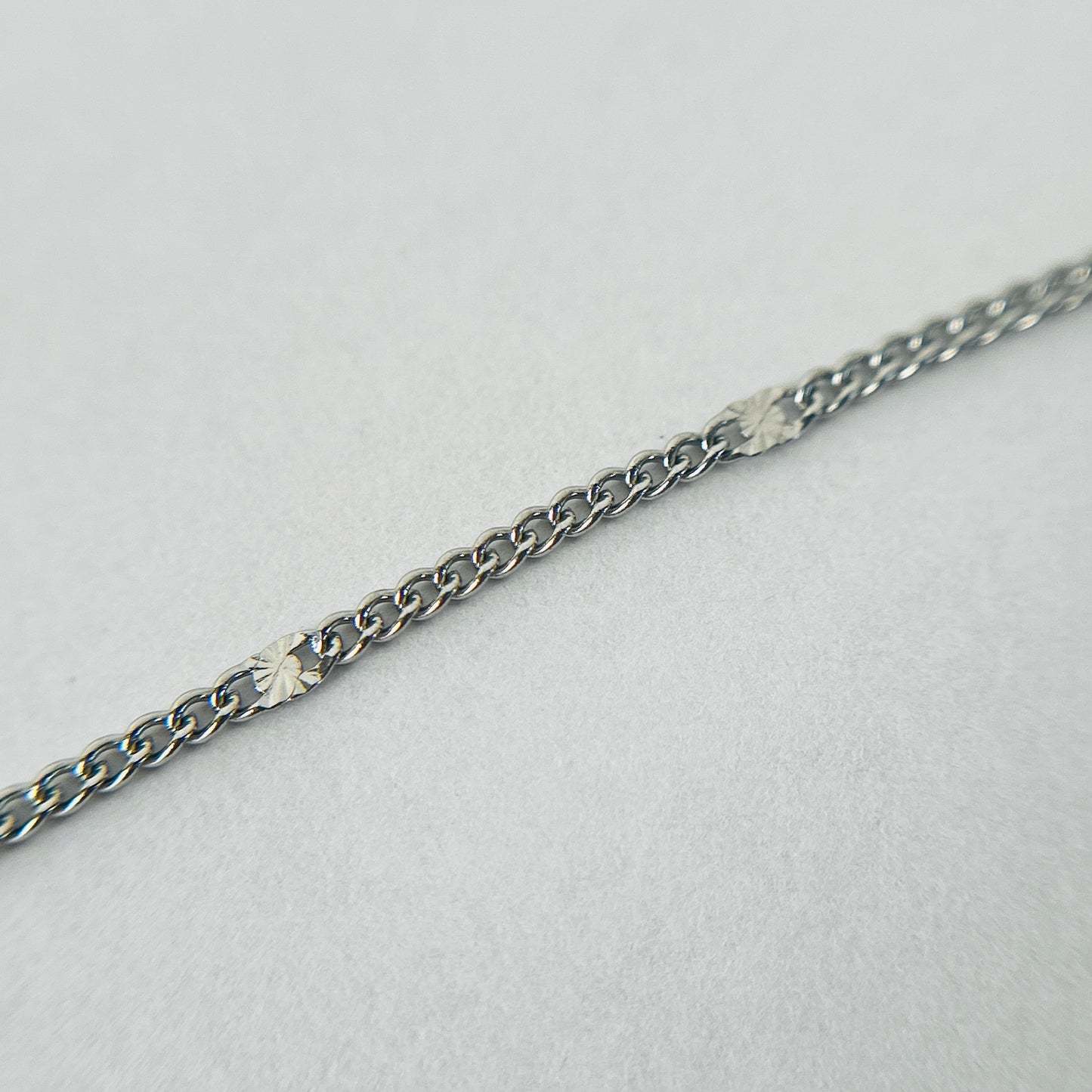 Halo Chain Necklace