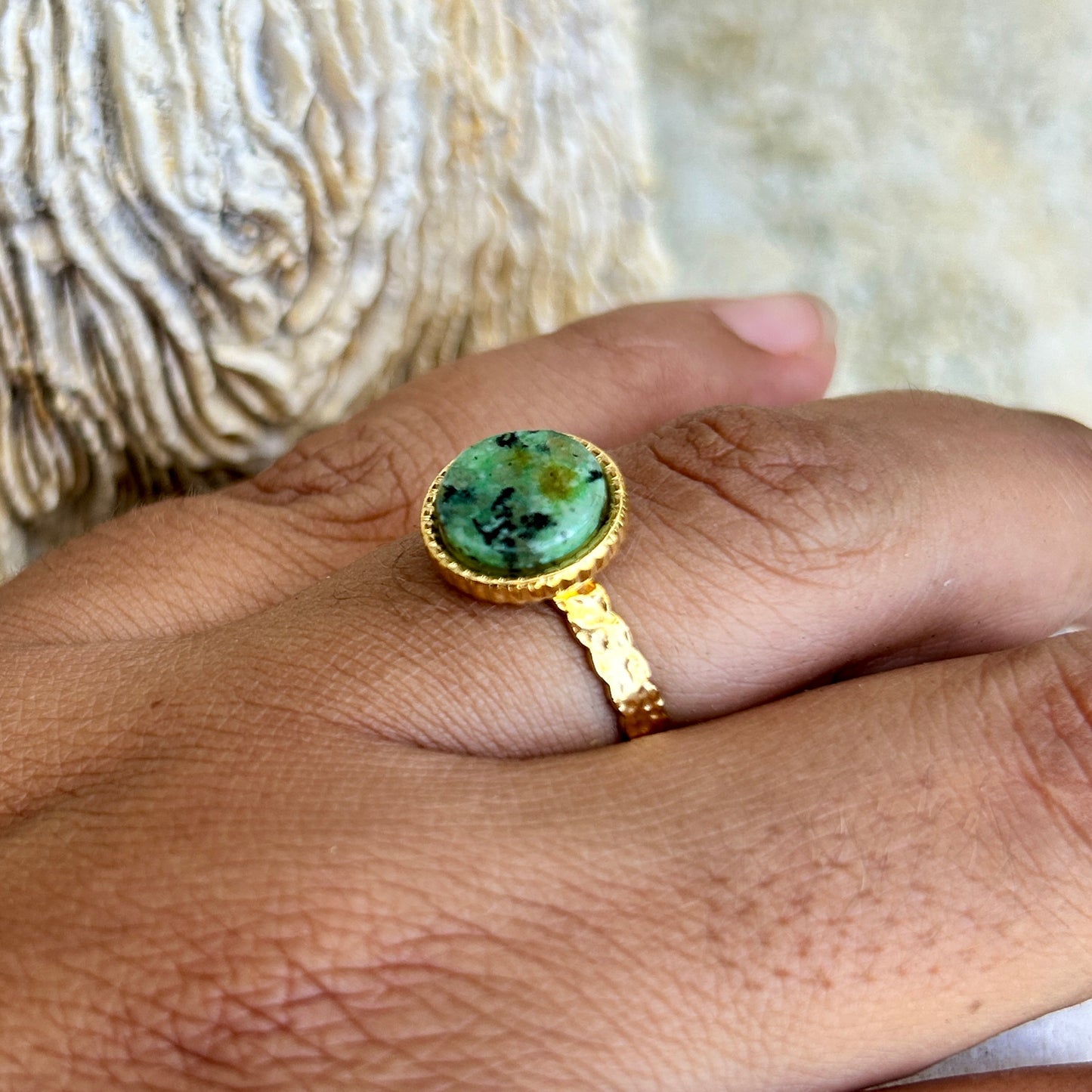 RING Luxury Chic