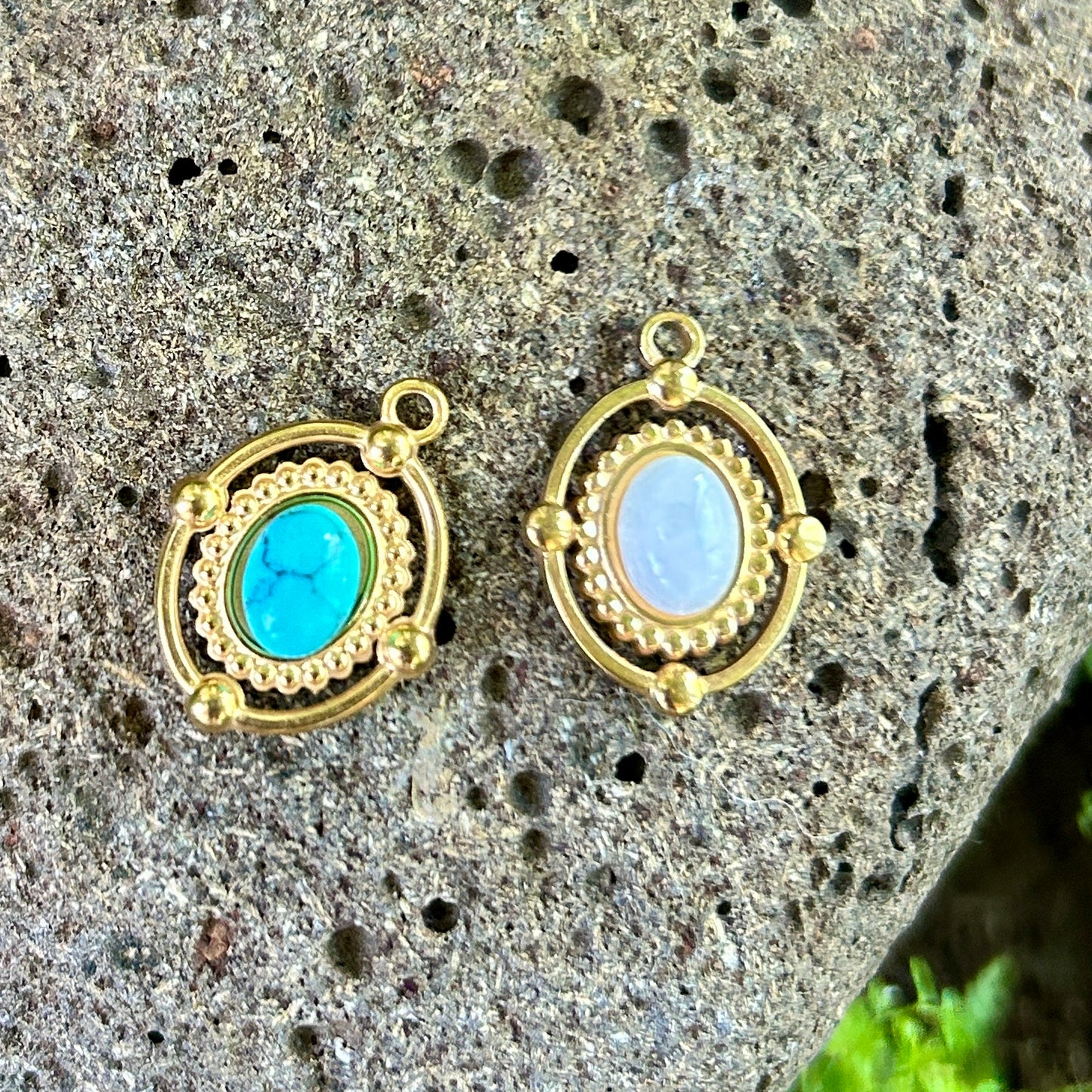 Auric Orbit - Turquoise Stone (3)
