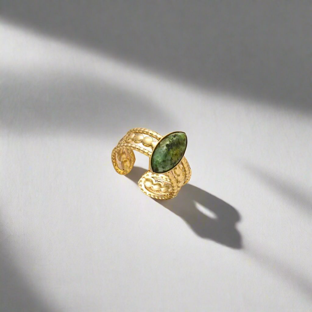 RING Vintage Luxury
