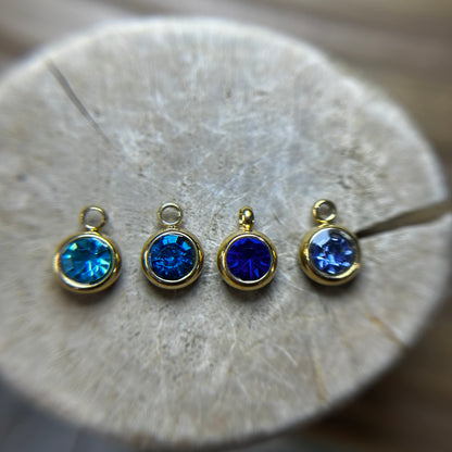 8 ◦ Rs150 ◦ Birthstone 5mm (Golden)