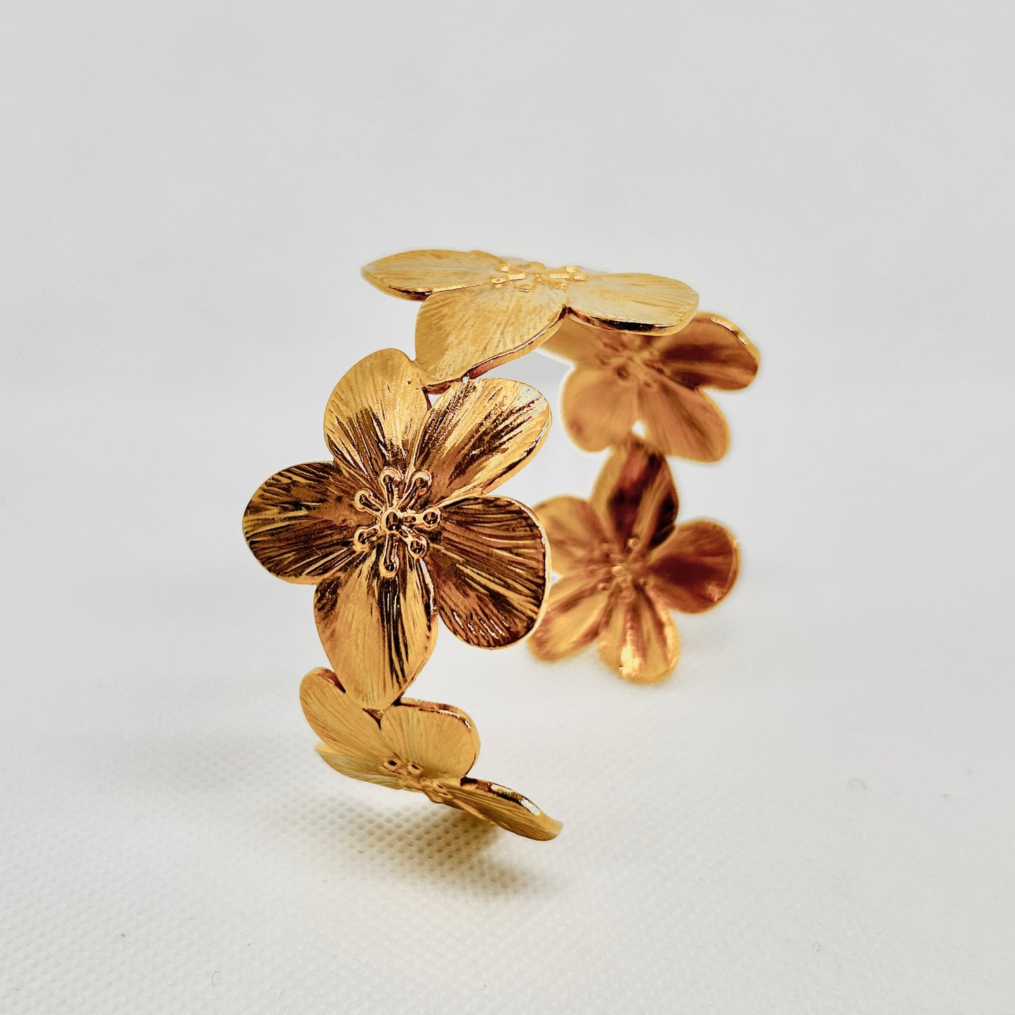 HIBISCUS Bangle