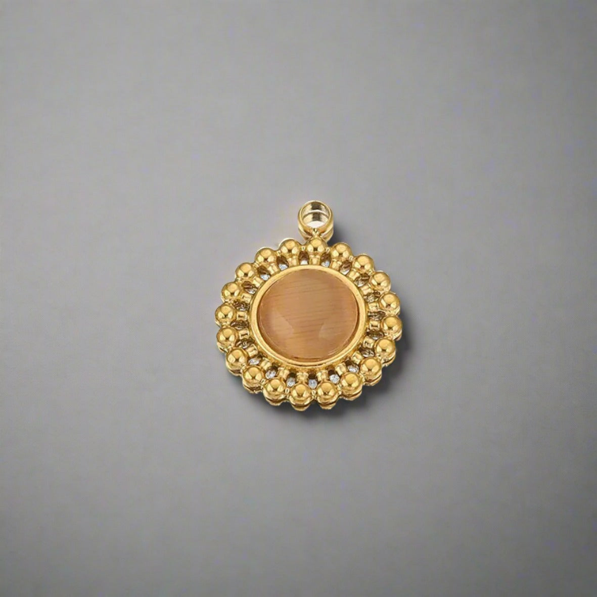 Luxury Gold Charms & Pendants | Vintage & Classic Collection